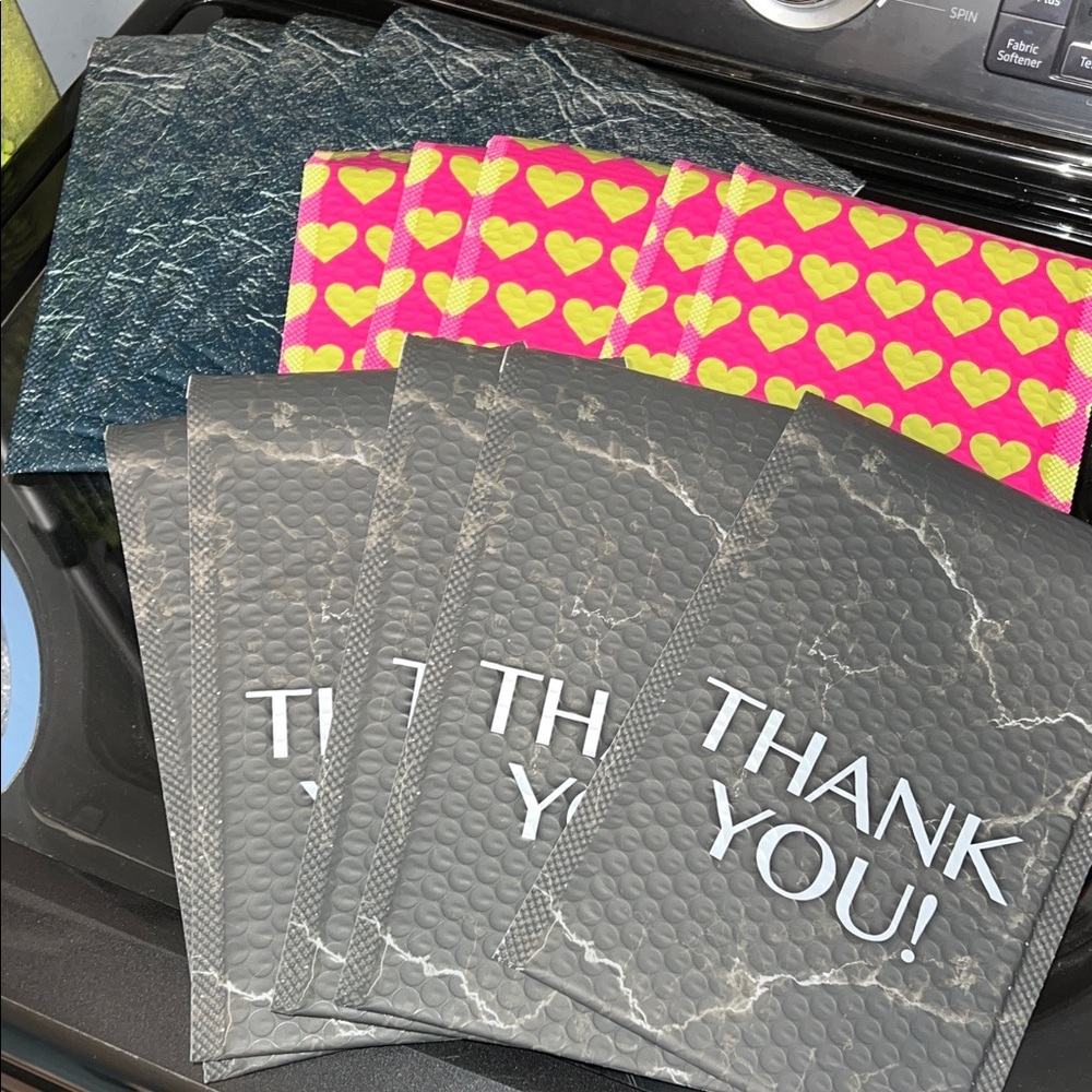 Bundle Of Bubble Mailers 15 Count 6x9 Hearts, Thank You and Green Granite